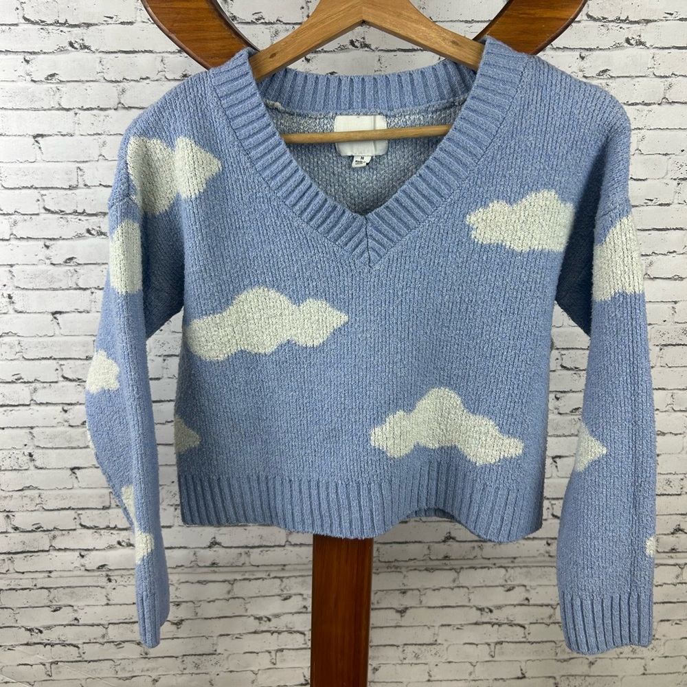 Pink Rose | light blue cloud v neck cropped sweater size M - Picture 3 of 6